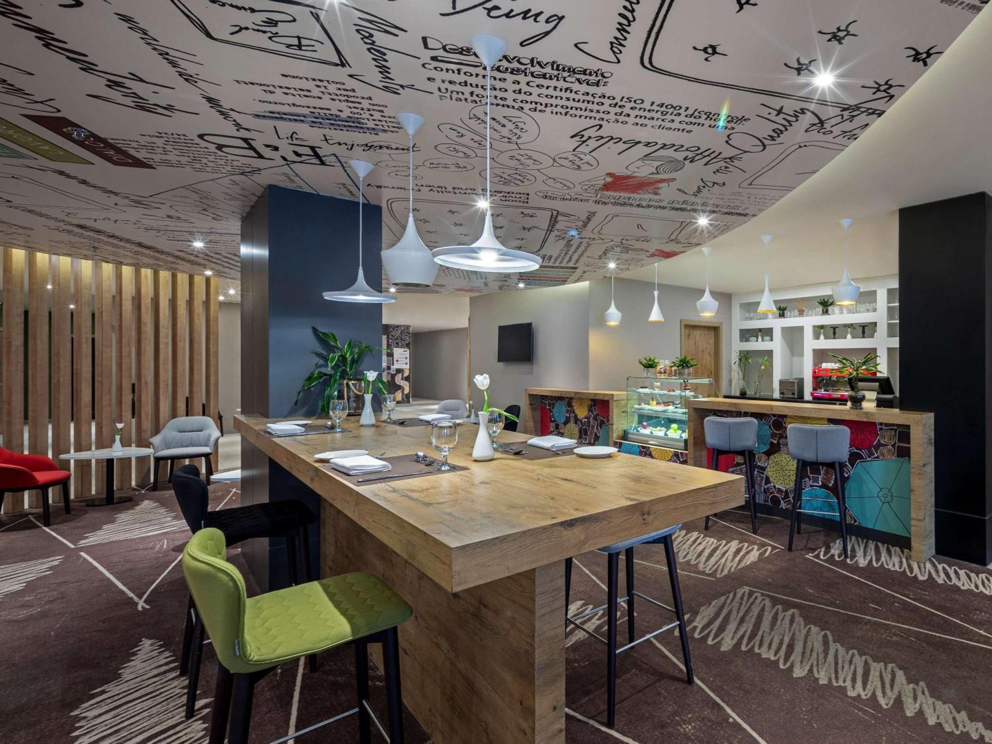 Hotel Ibis Jeddah Malik Road Exteriér fotografie